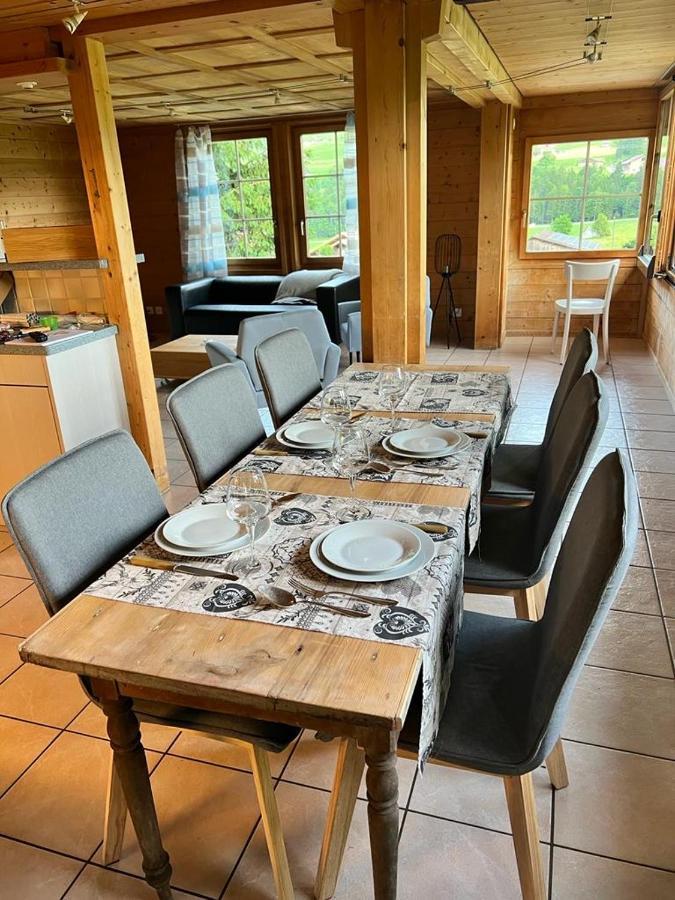 Edelweiss 4 Zi Ferienwohnung In Landhaus Фрутиген Экстерьер фото
