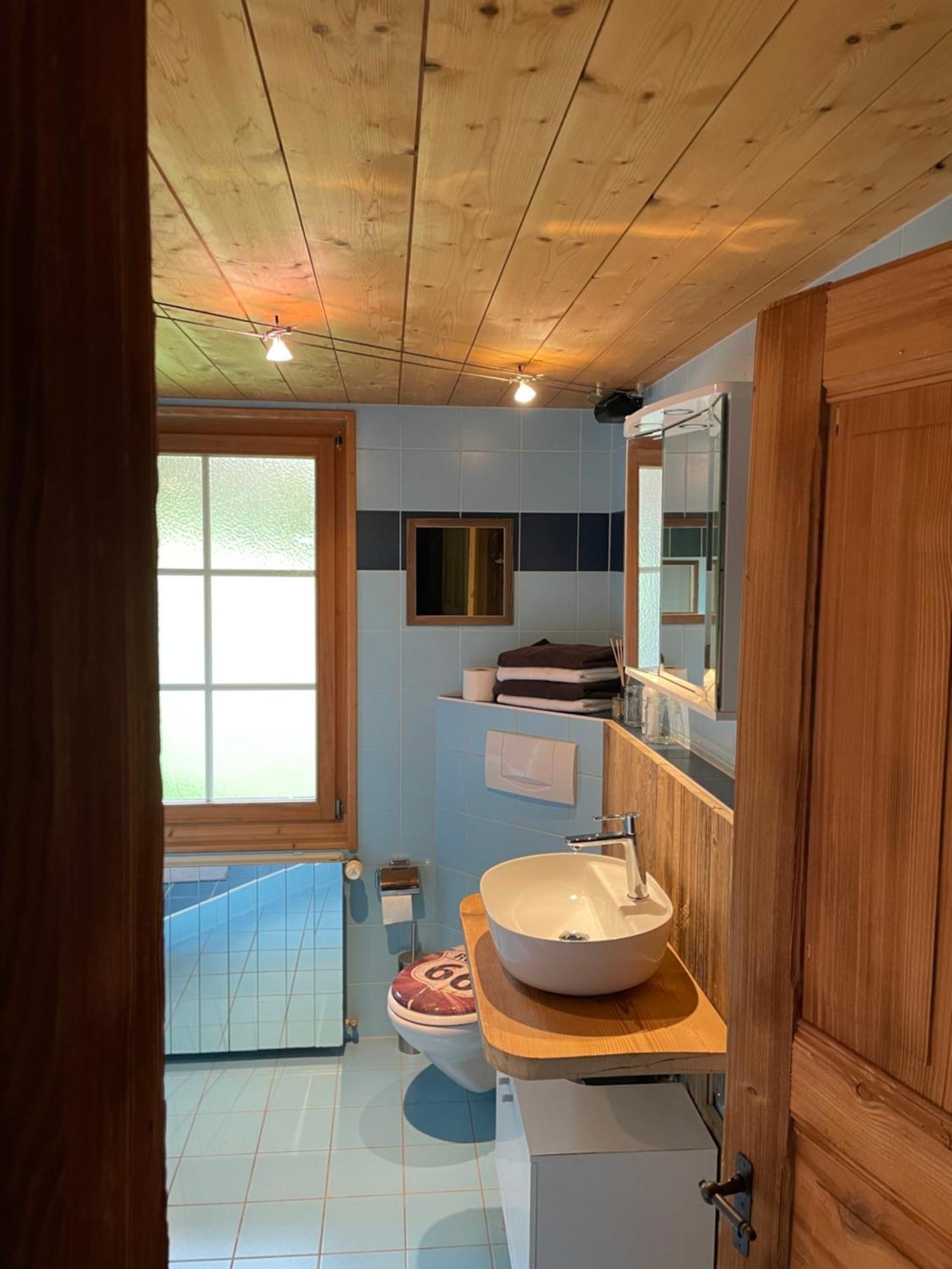 Edelweiss 4 Zi Ferienwohnung In Landhaus Фрутиген Экстерьер фото