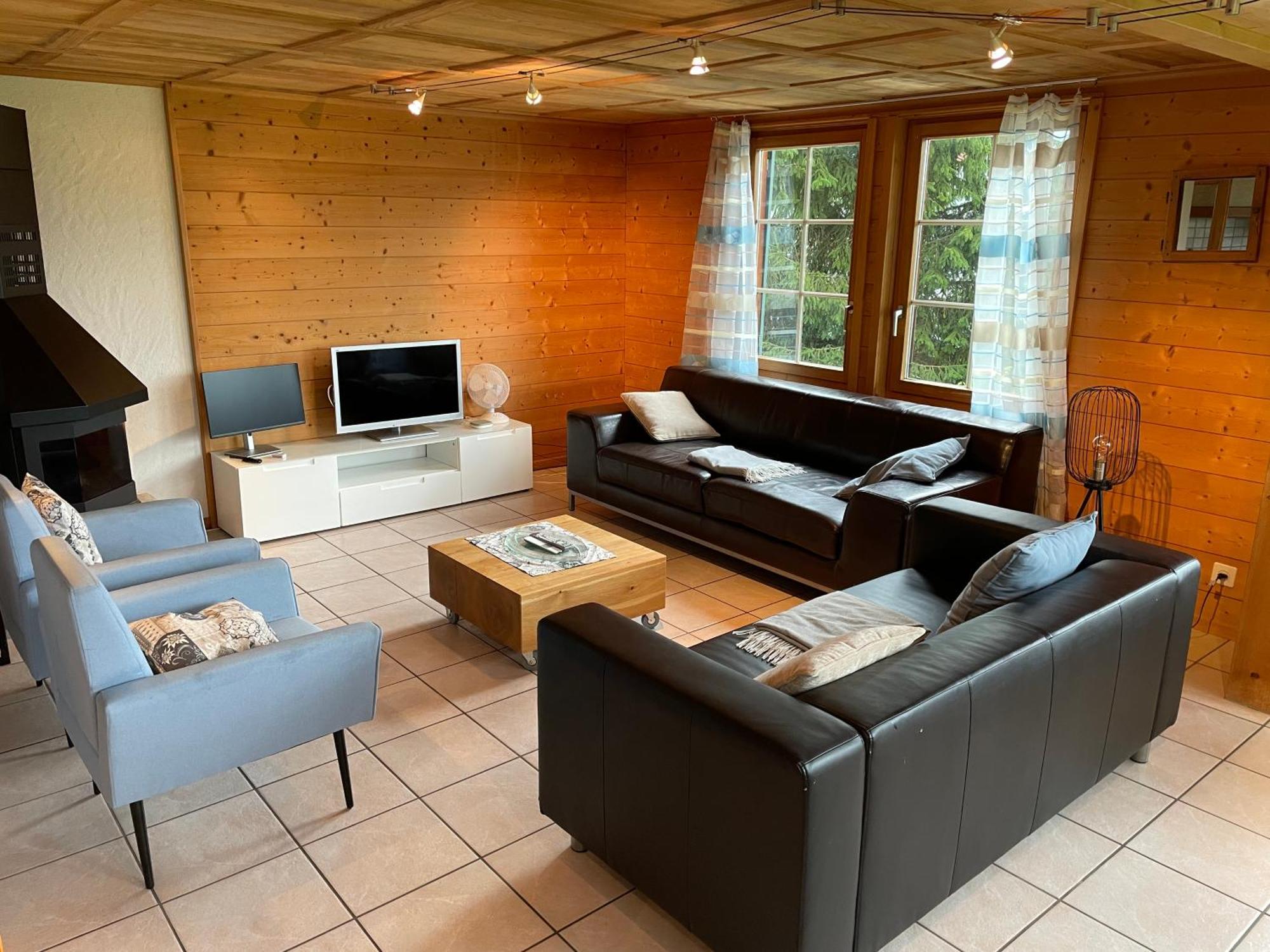 Edelweiss 4 Zi Ferienwohnung In Landhaus Фрутиген Экстерьер фото